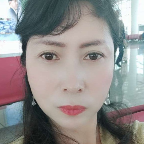 早晨认真的照片