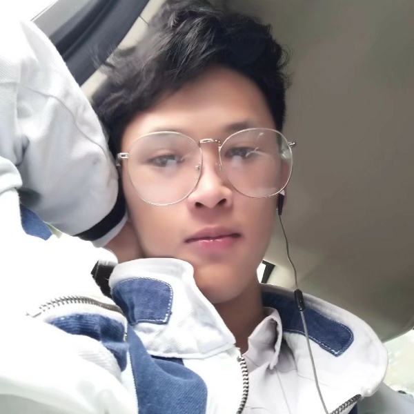 乐观倾心日记本的照片