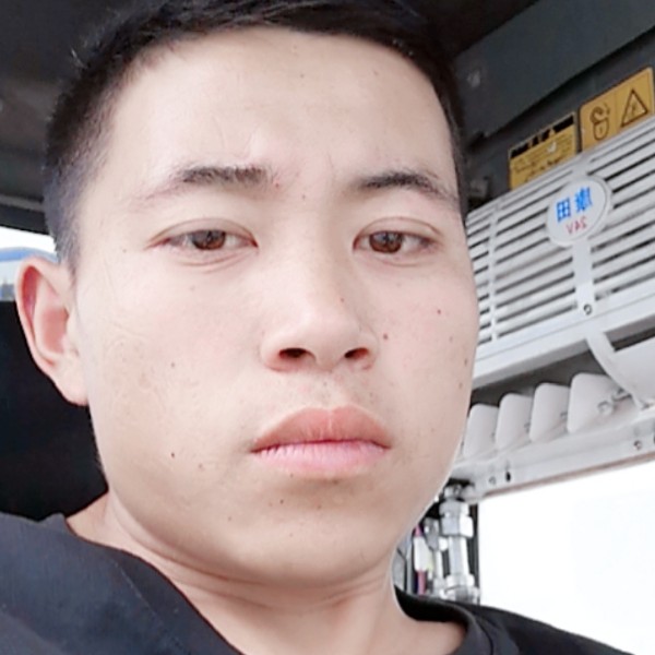 情殇闪闪的照片