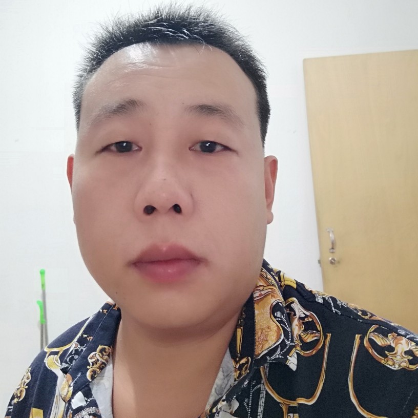 安静航空的照片