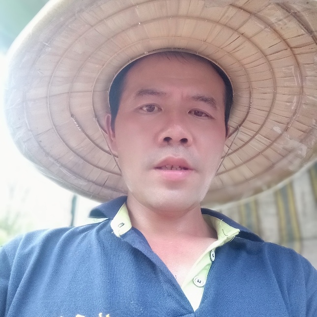 小黄真人的照片