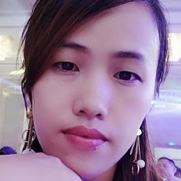卡布奇诺蹙眉溪流的照片