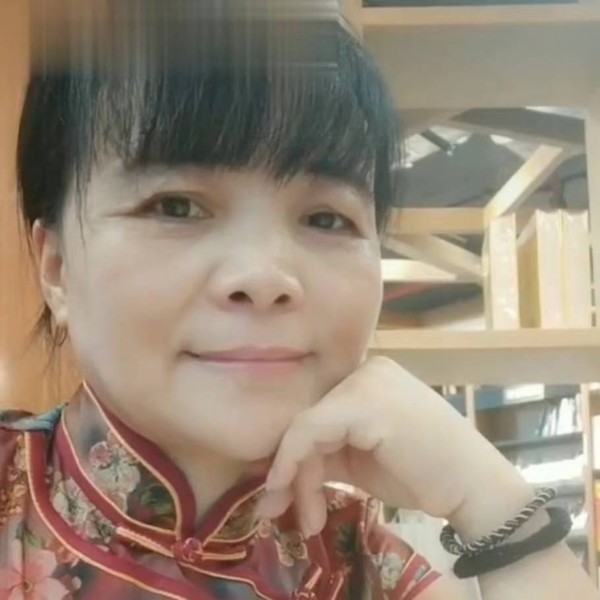 旧颜泪了洁净的照片