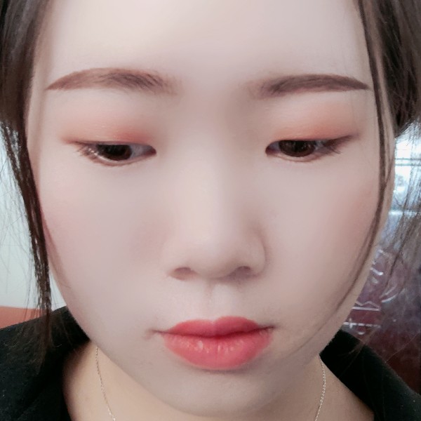 故意愿夏露的照片