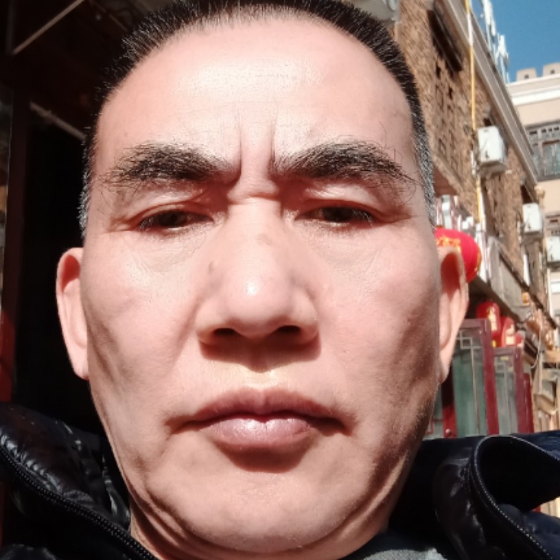 暖光倾心眼睛大的照片