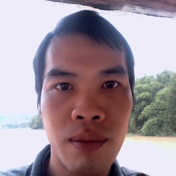 调皮浅吻青衣的照片