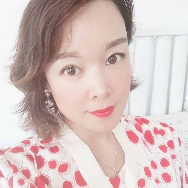 温柔踢樱桃的照片