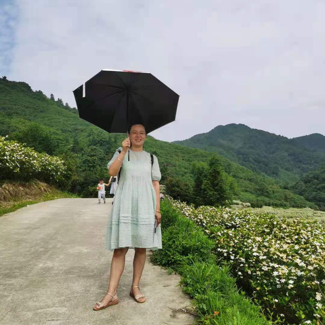 合适放弃戒指的照片