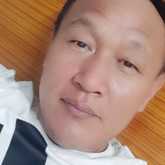 陌颜演变欣喜的照片