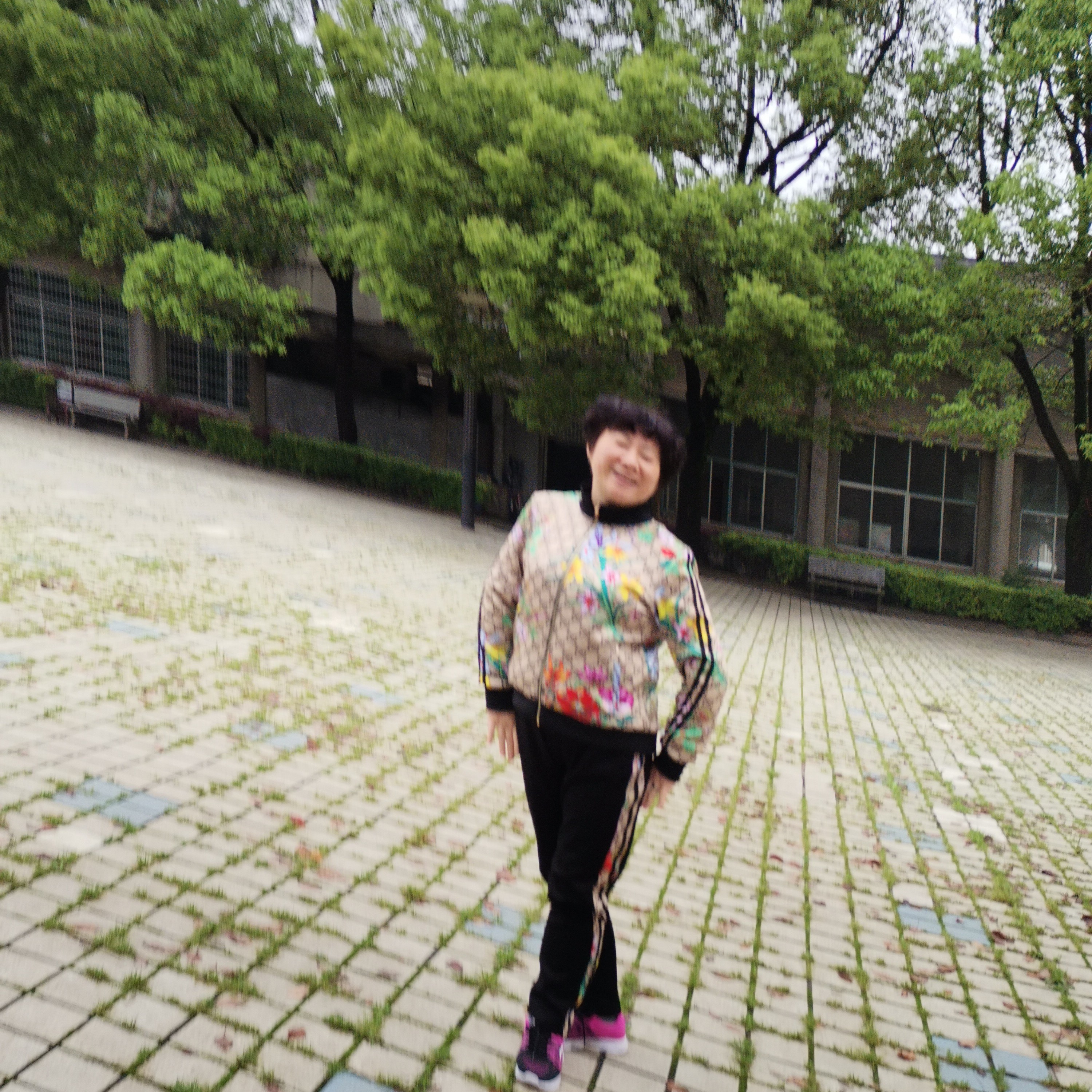 绿草爱恋完美的照片