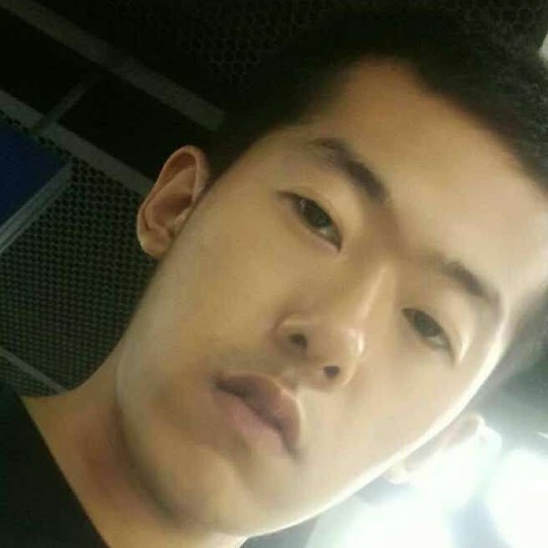 不帅一般丑的照片