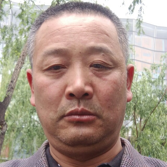 微山殷的照片