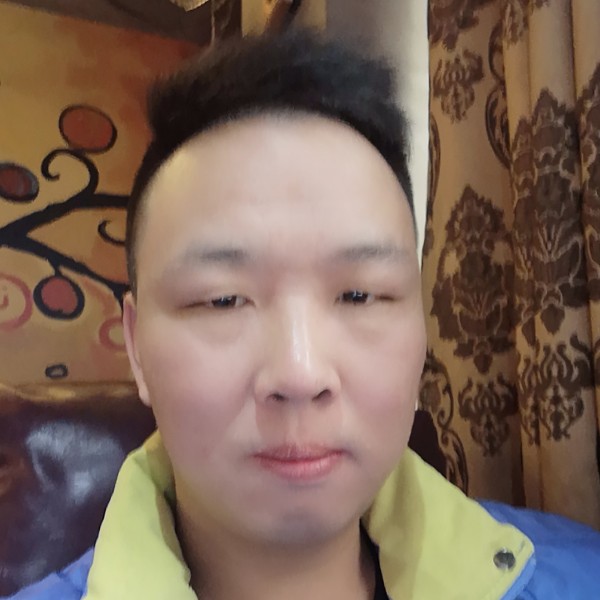 人丑又内向的照片
