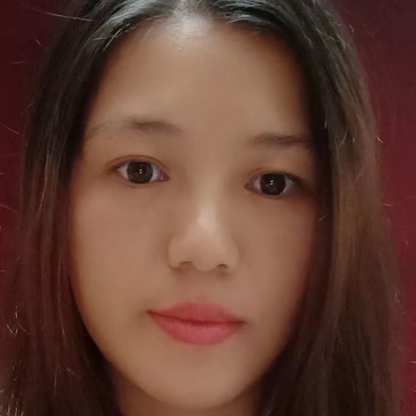 包容爱恋逐风的照片
