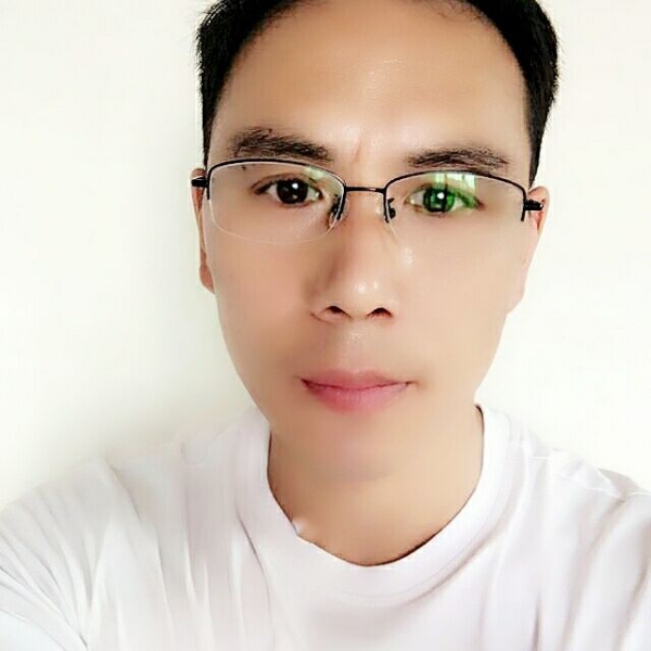 闪闪爱母鸡的照片