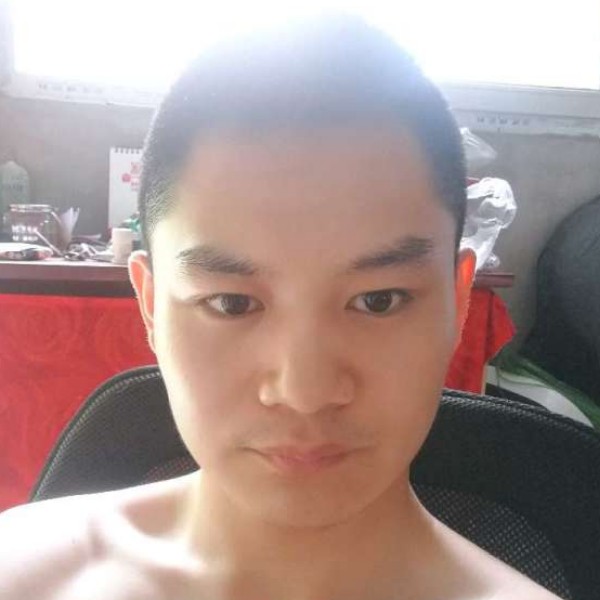 积极爱薯片的照片