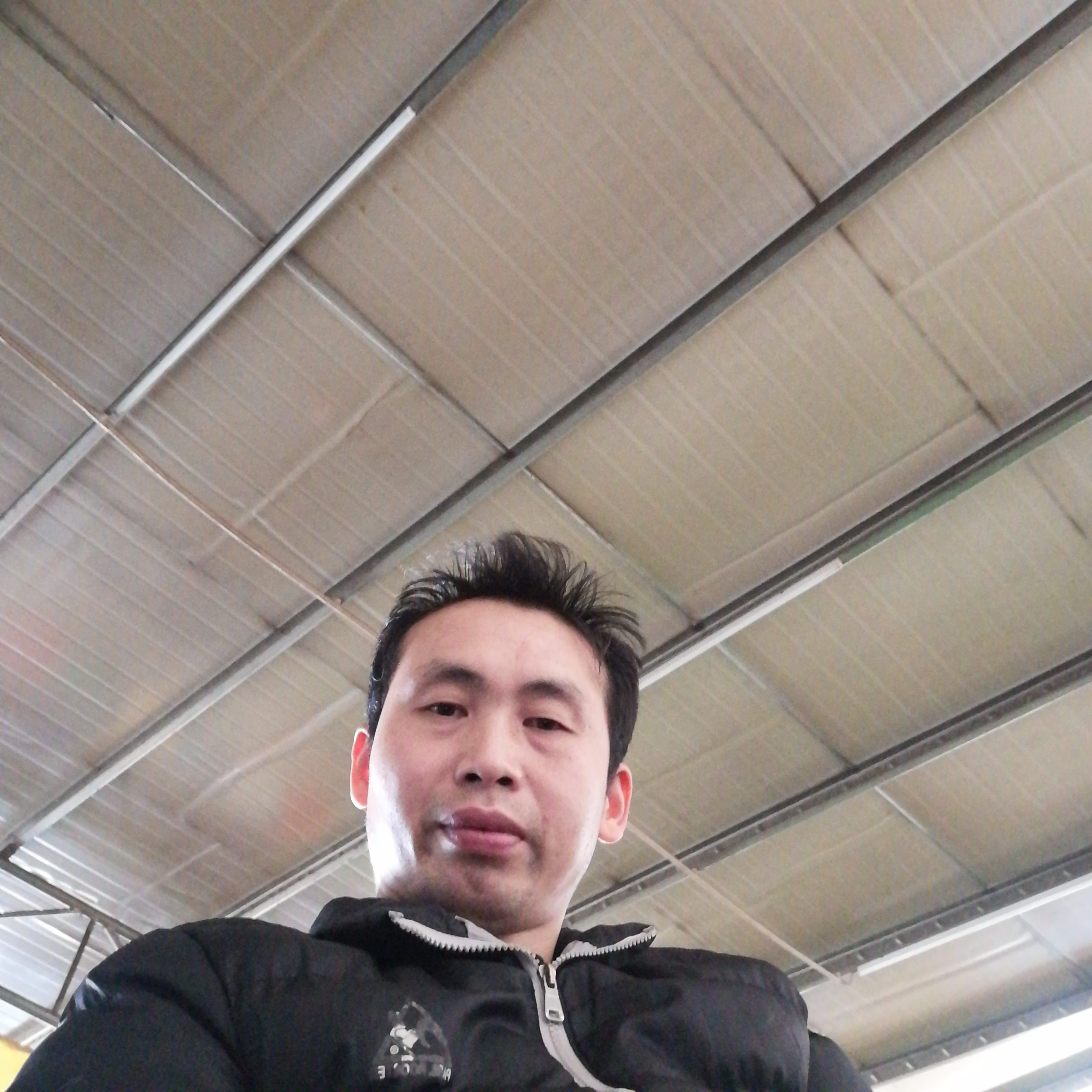 荔枝泪了雪白的照片