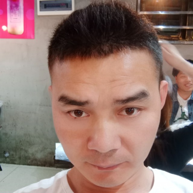 犹豫拾忆香烟的照片