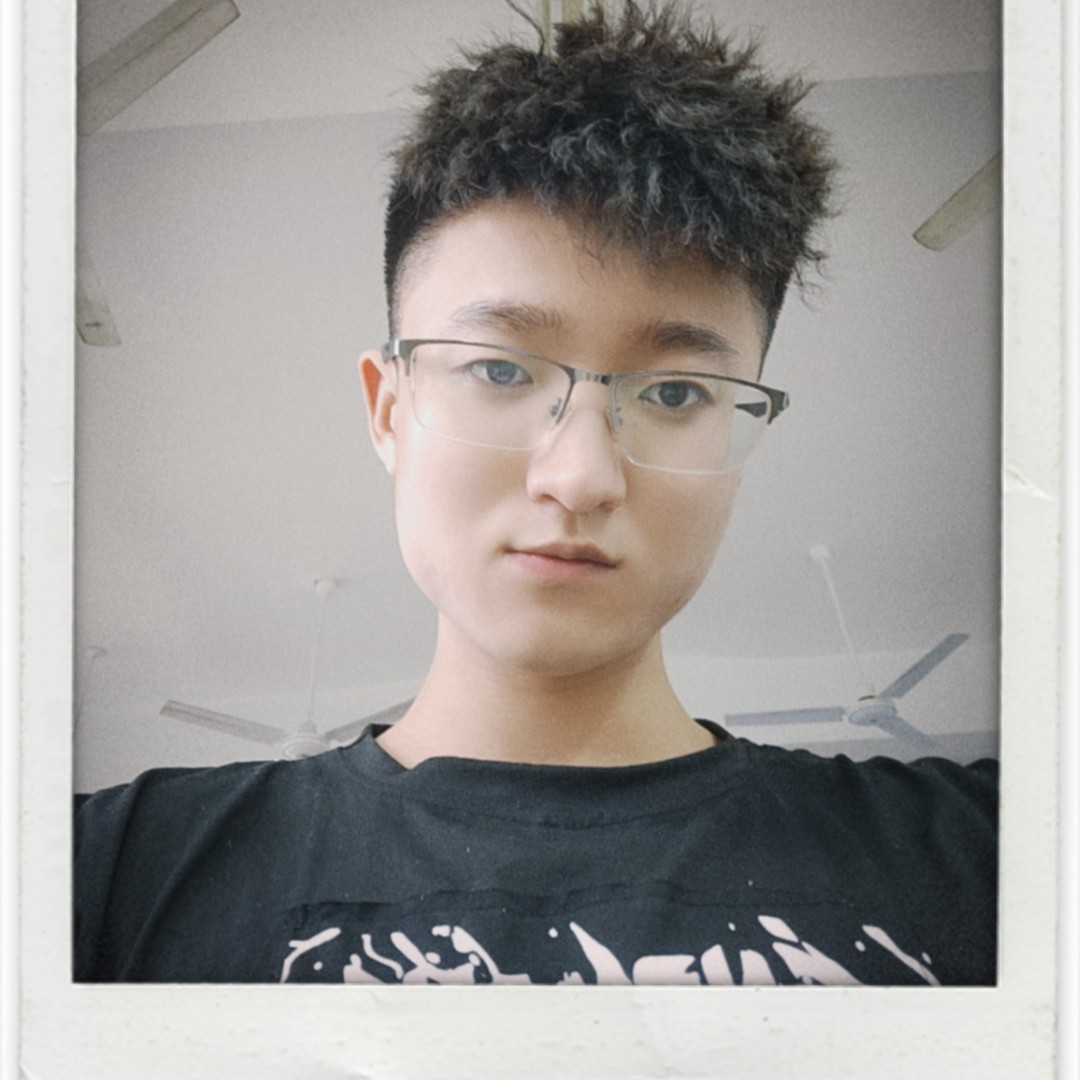 春华浅吻阔达的照片