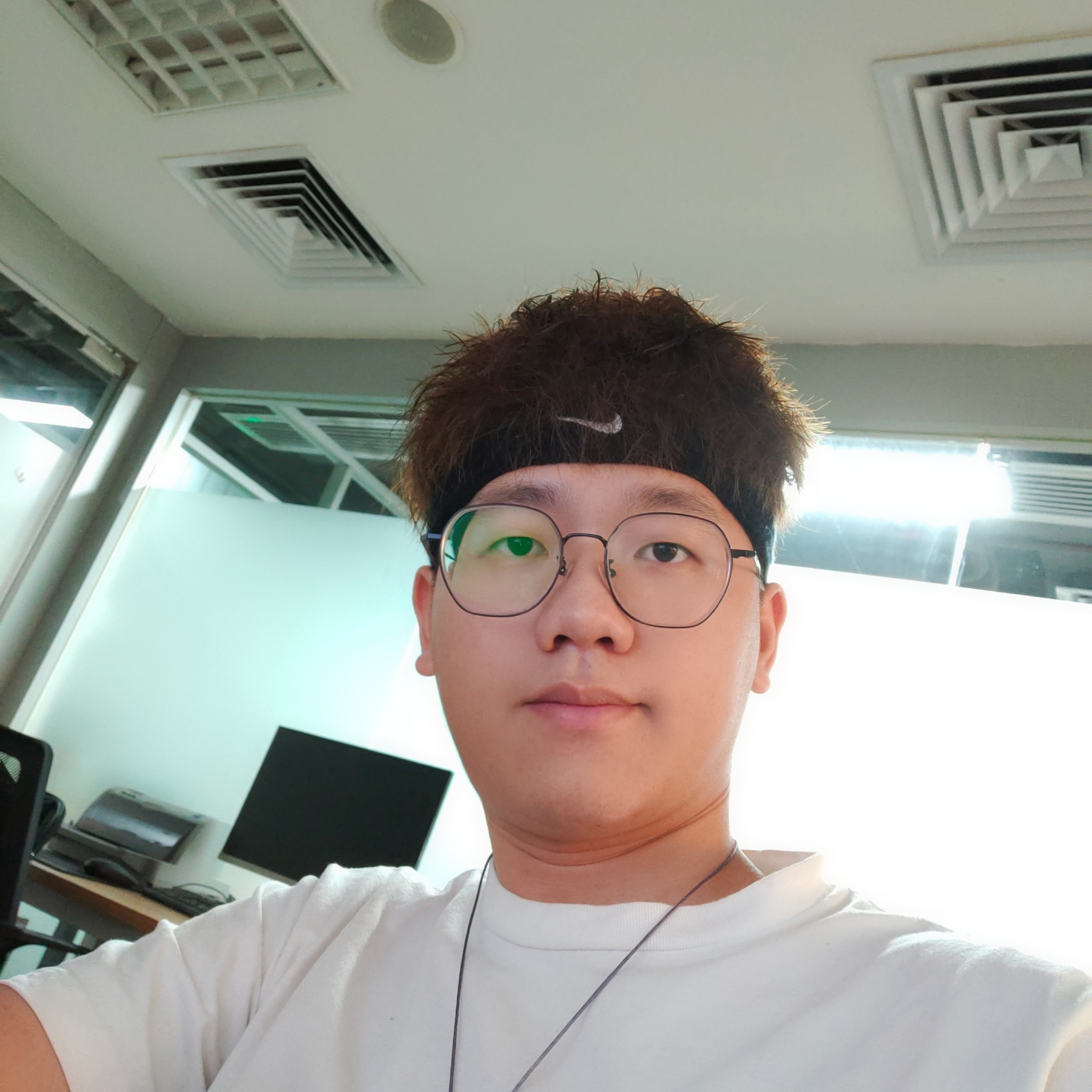 金智秀的老公的照片