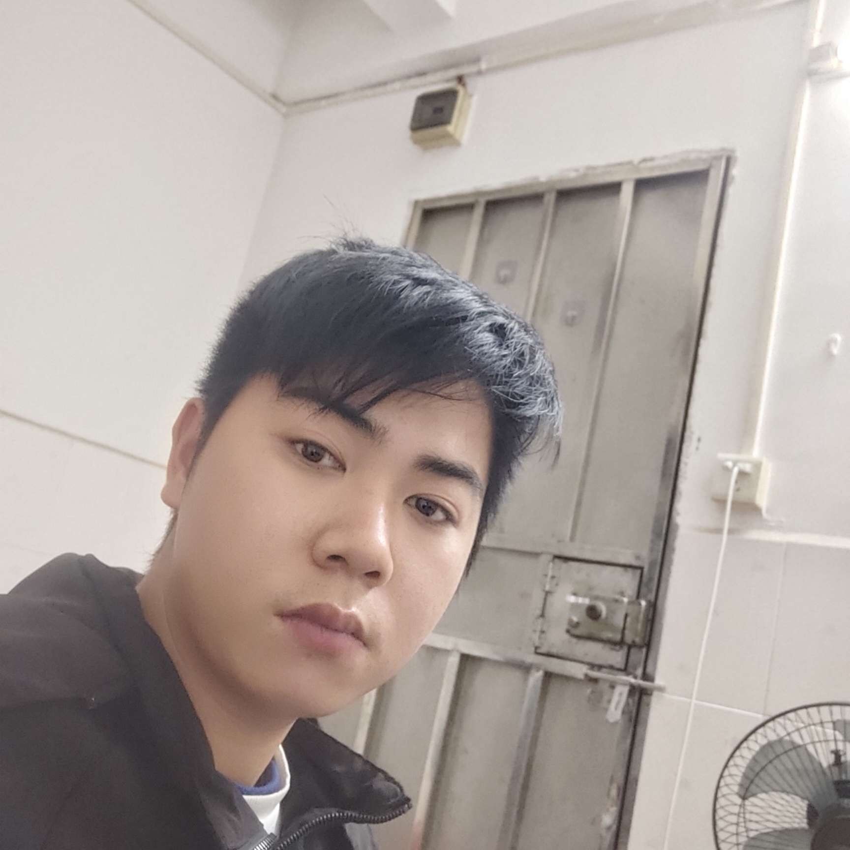 Z J周杰的照片
