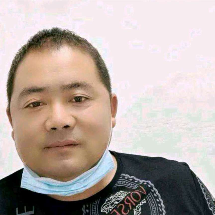 鱼和笨笨的照片