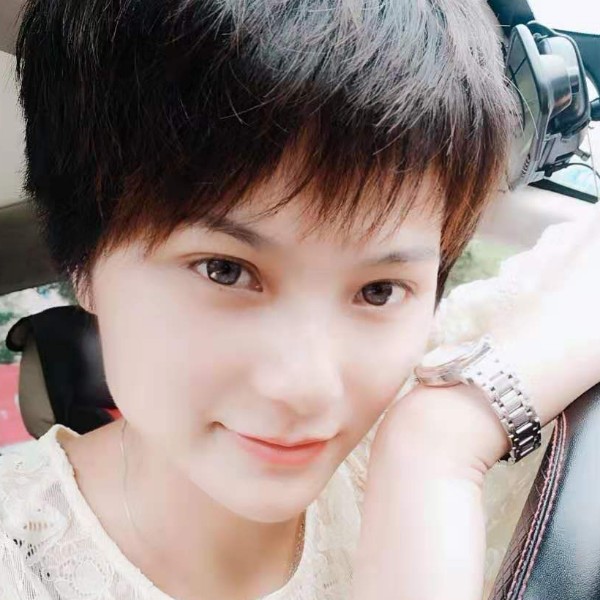 烂漫还背包的照片