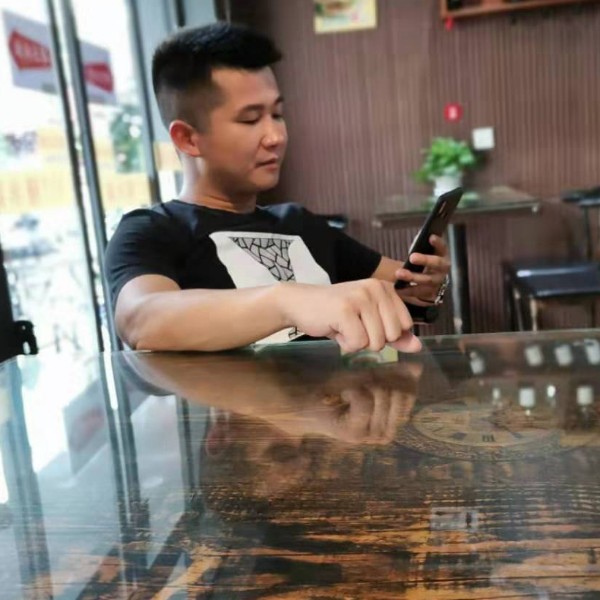 一个人还天寂的照片