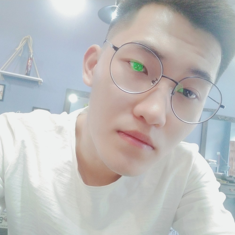 丶九五二七的照片