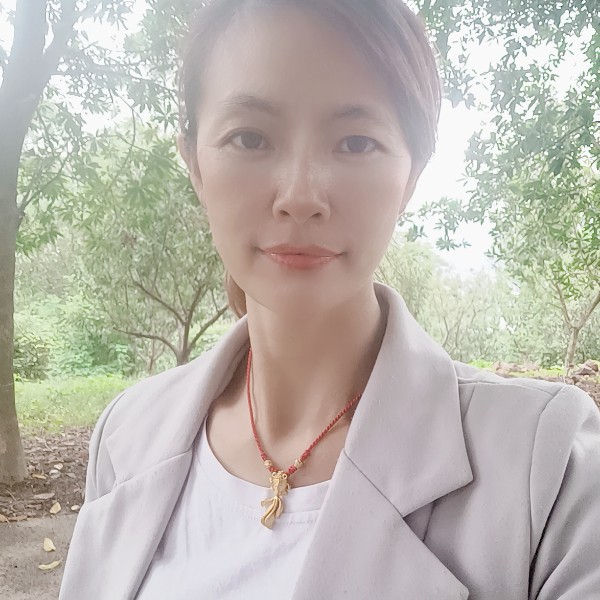 雪尽无涟漪的照片