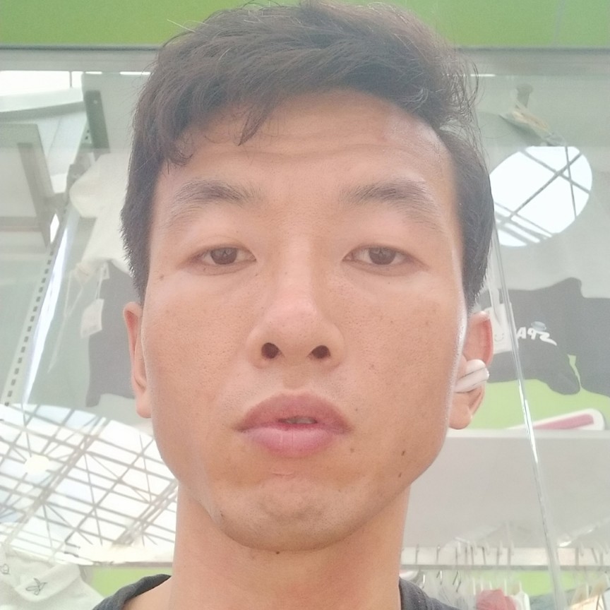 轻松請水杯的照片