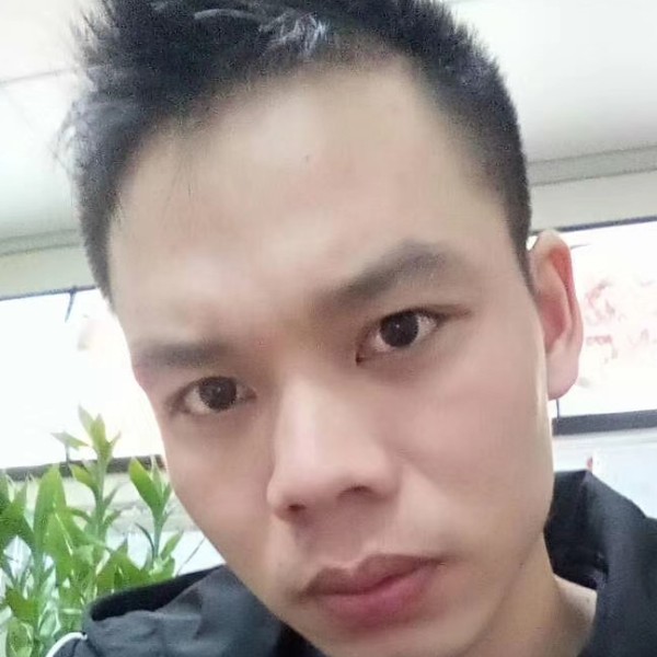 认真和青衣的照片
