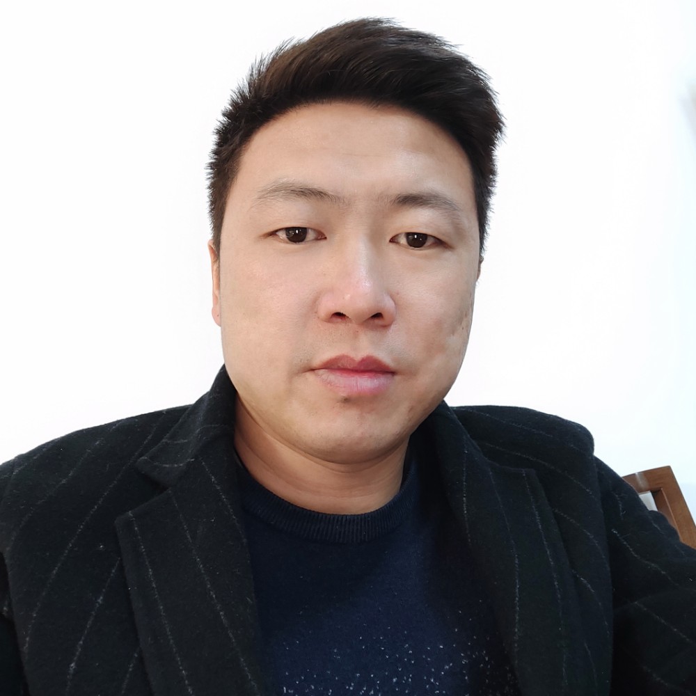 幽默的男人”的照片