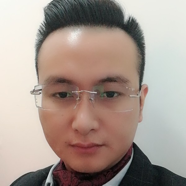 眯眯眼小丸子的照片