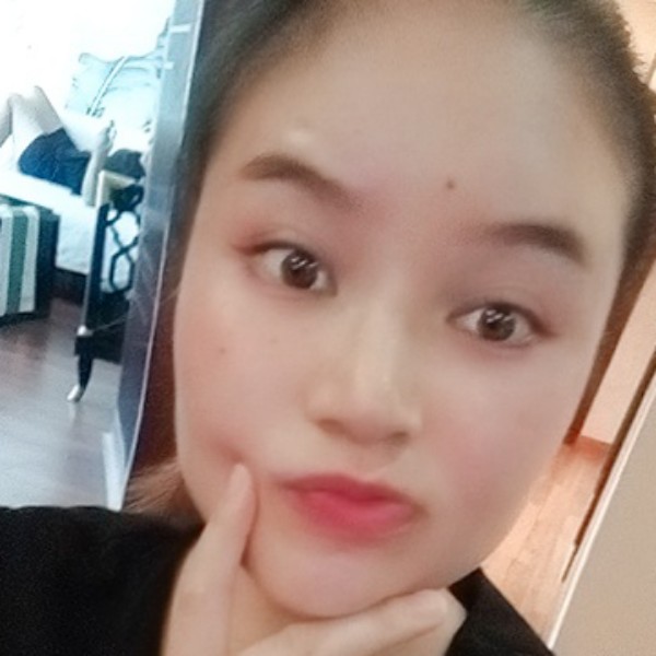 稳重回眸浮光的照片