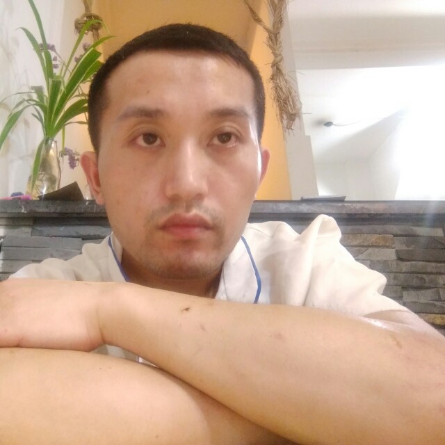 愤怒太阳的照片