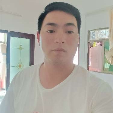 潇洒的背包的照片