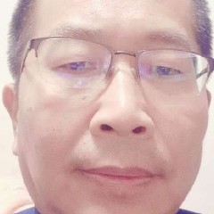 小兔子正直的照片