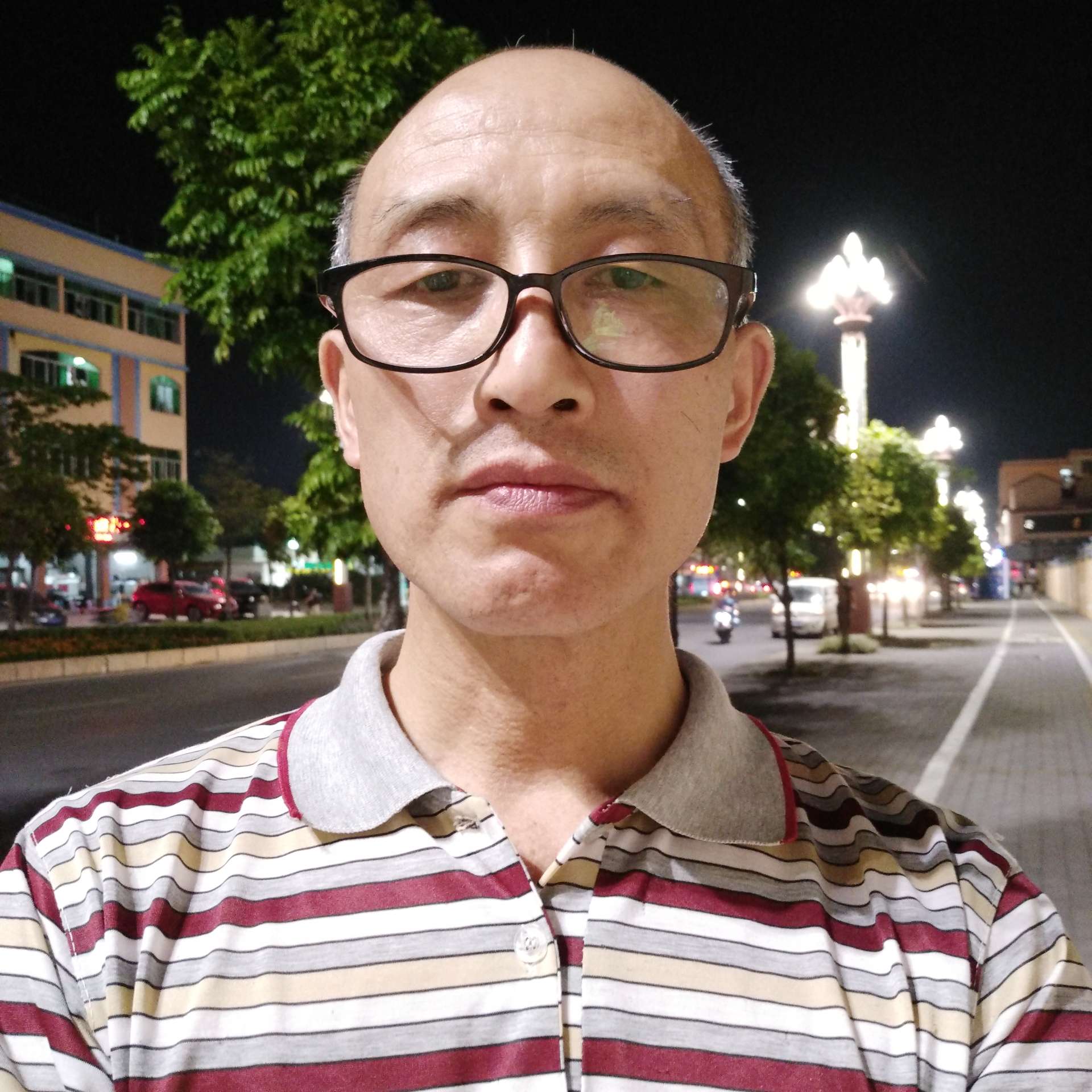 芒果爱欢呼的照片