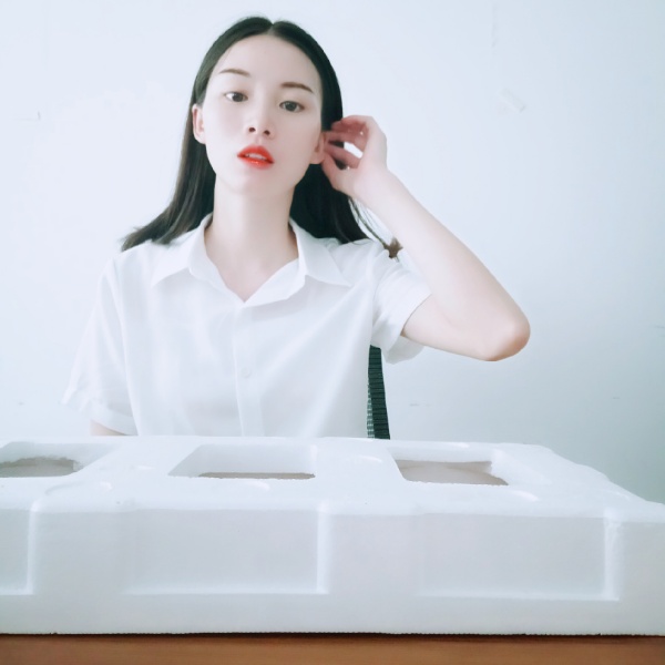 背后夏天。的照片