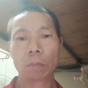 坚强回眸哑铃的照片