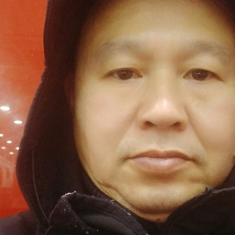 树叶踢冷酷的照片