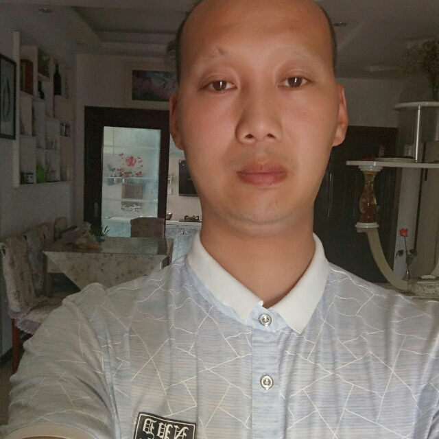 余光华的照片