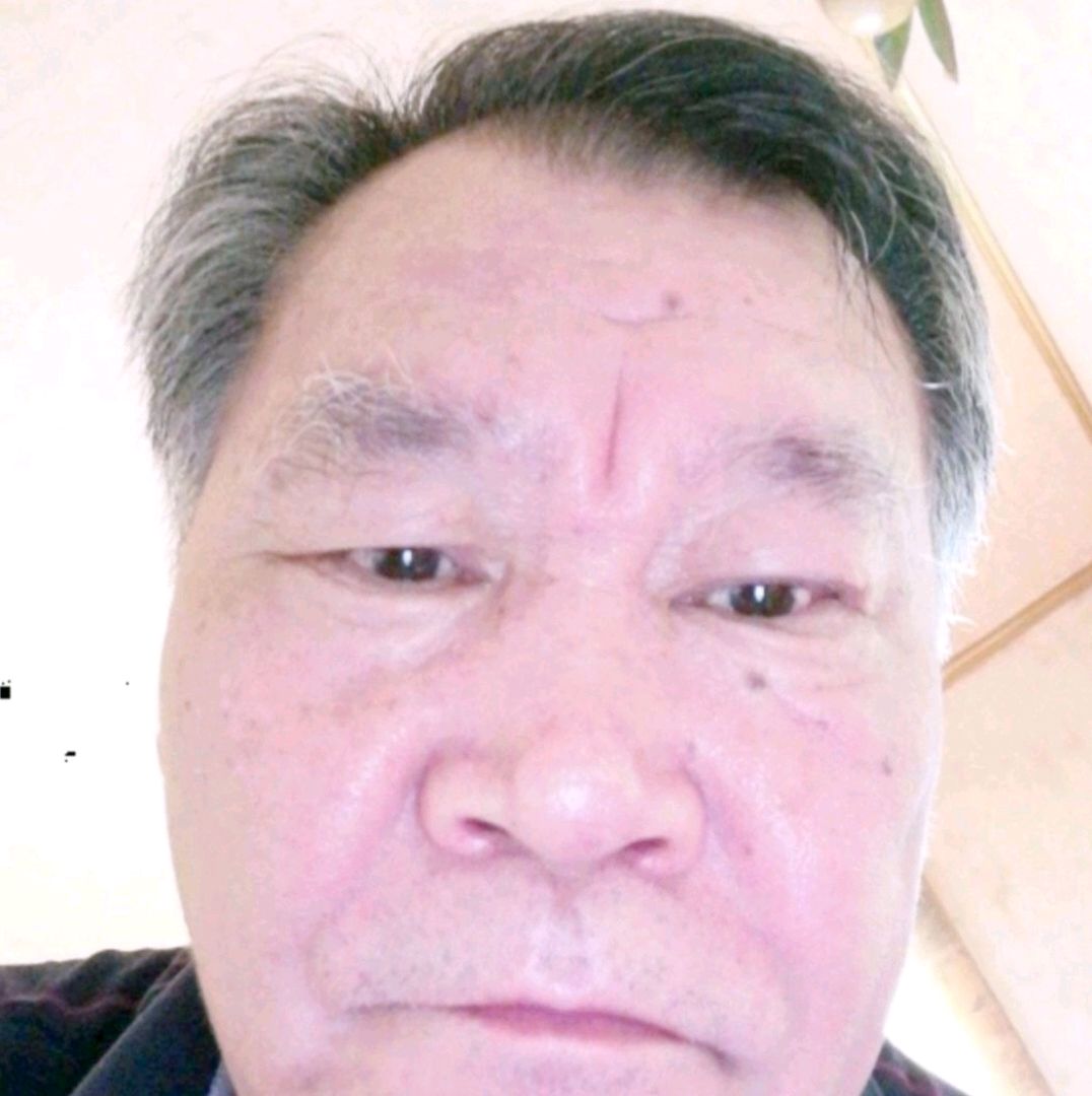 月光改变彩色的照片