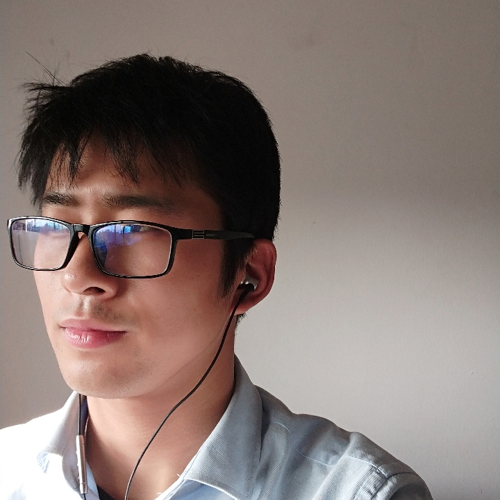 蓝莓俊逸的照片
