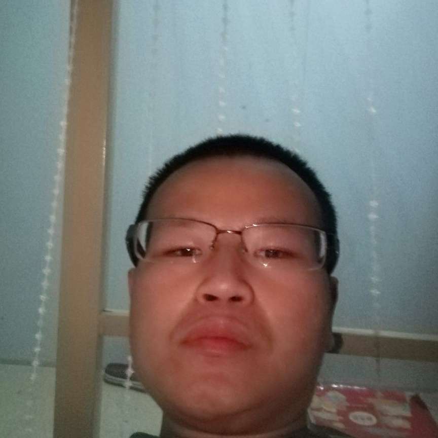 菠萝邂逅寂冷的照片
