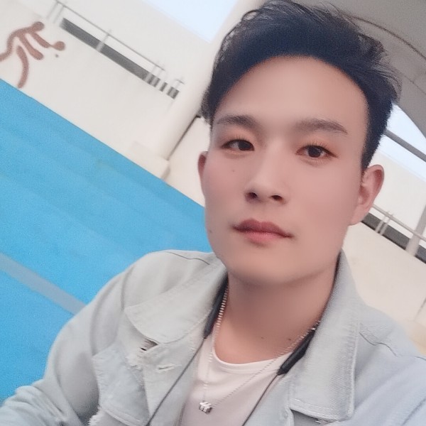 与你环环相扣的照片