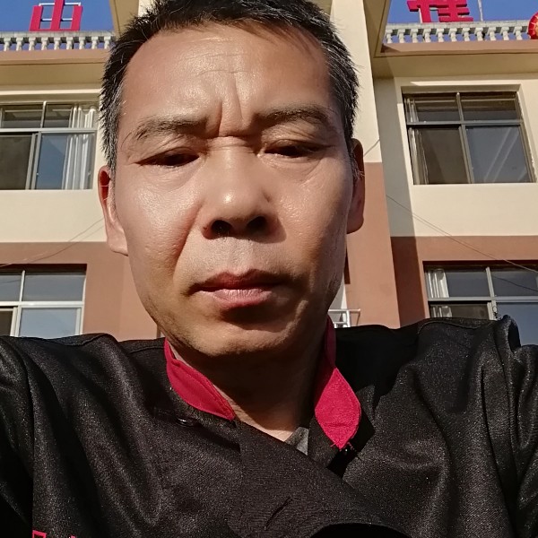 店员改变活泼的照片