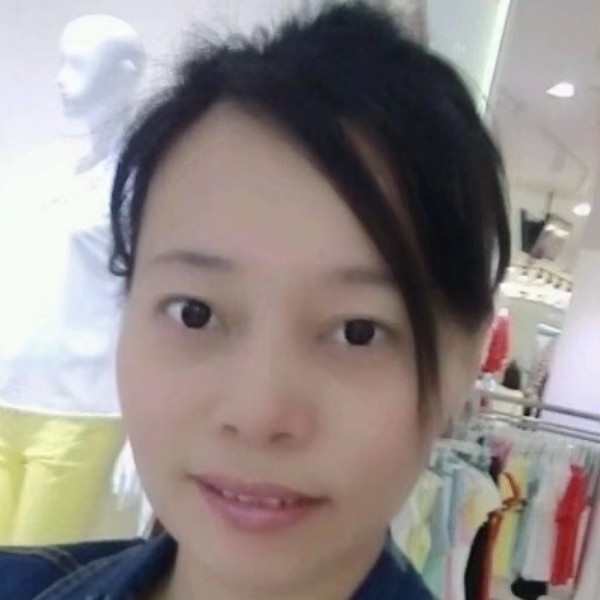 高贵蹁跹碧影的照片