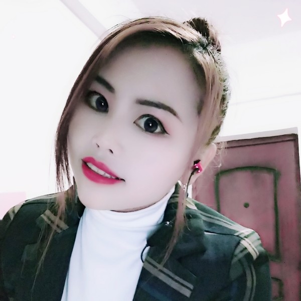 朋朋寇乃馨。的照片